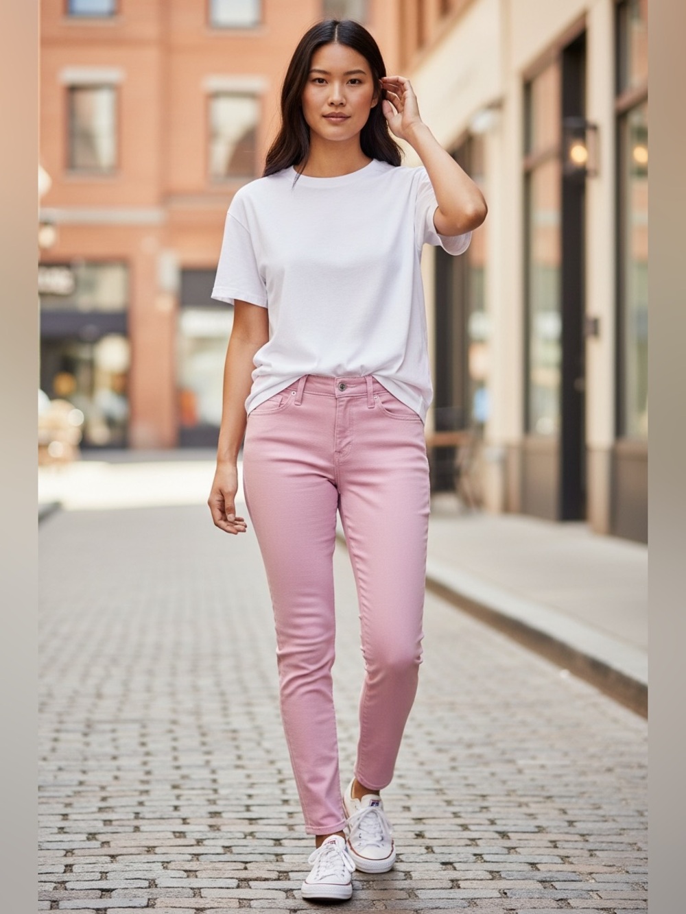 Women’s Skinny Jeans in Soft Pink - Classic Five-Pocket Style